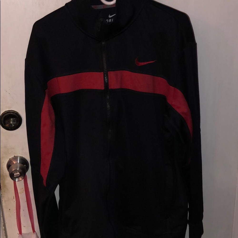 Nike Dri-Fit - Picture 1 of 1